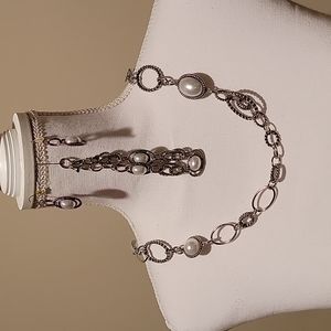 Premier designs set necklace, bracelet & earrings.  BEAUTIFUL